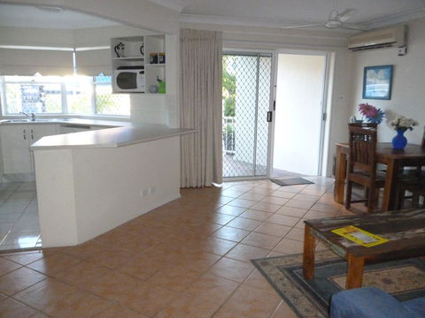 Le Lavandou Holiday Apartments - Gold Coast 4U 14