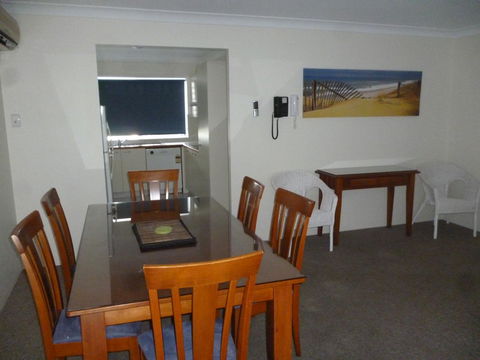 Le Lavandou Holiday Apartments - Gold Coast 4U 6