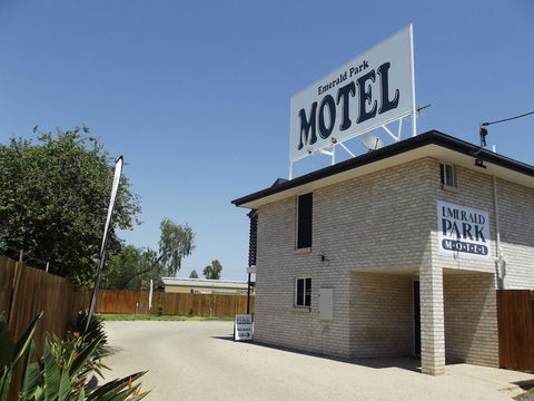 Emerald Park Motel - Accommodation Gold Coast 11