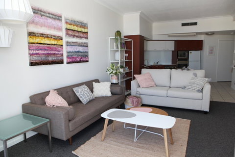 Chevron Renaissance Ocean View - Accommodation Gold Coast 14