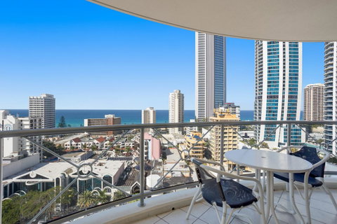 Chevron Renaissance Ocean View - Accommodation Gold Coast 9