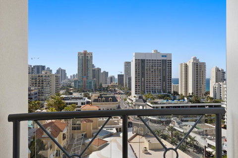 Chevron Renaissance Ocean View - Accommodation Gold Coast 8