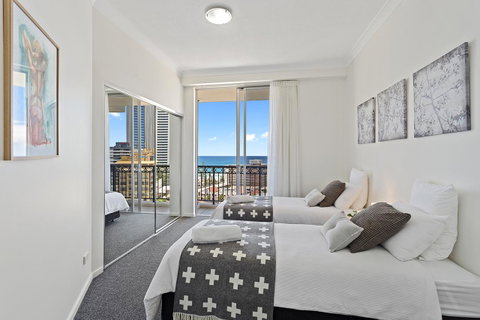 Chevron Renaissance Ocean View - Accommodation Gold Coast 19