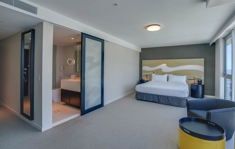 Hilton Surfers Paradise Hotel & Residences - Accommodation Gold Coast 10