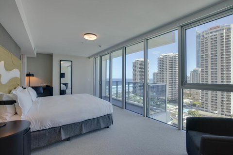 Hilton Surfers Paradise Hotel & Residences - Accommodation Gold Coast 2