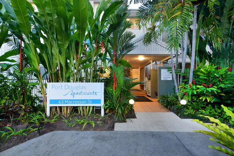 Port Douglas Apartments - Adults Only Oasis - Accommodation Gold Coast 14