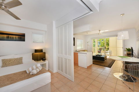 Port Douglas Apartments - Adults Only Oasis - Accommodation Gold Coast 30