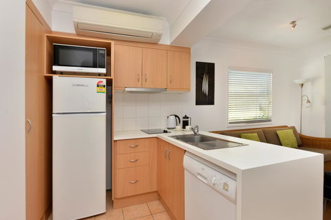 Port Douglas Apartments - Adults Only Oasis - Accommodation Gold Coast 8
