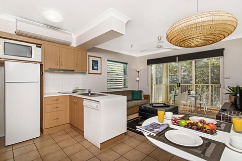 Port Douglas Apartments - Adults Only Oasis - Accommodation Gold Coast 15