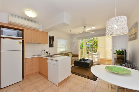 Port Douglas Apartments - Adults Only Oasis - Accommodation Gold Coast 0