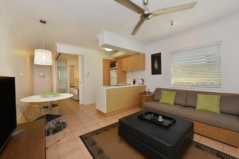 Port Douglas Apartments - Adults Only Oasis - Accommodation Gold Coast 7