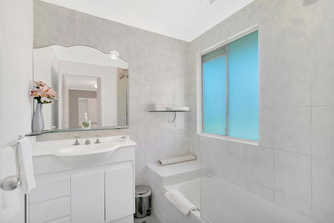 Fountain View Estate - We Accommodate - Accommodation Gold Coast 2