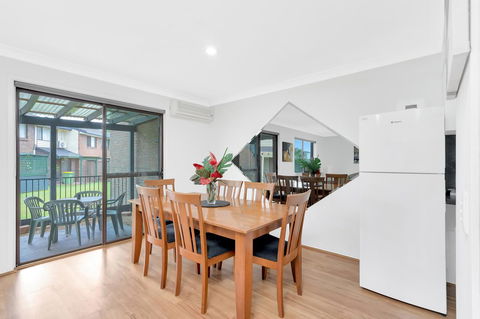 Fountain View Estate - We Accommodate - Accommodation Gold Coast 9