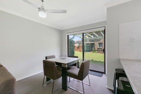 Fountain View Estate - We Accommodate - Accommodation Gold Coast 16