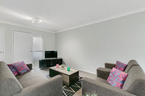 Fountain View Estate - We Accommodate - Accommodation Gold Coast 18
