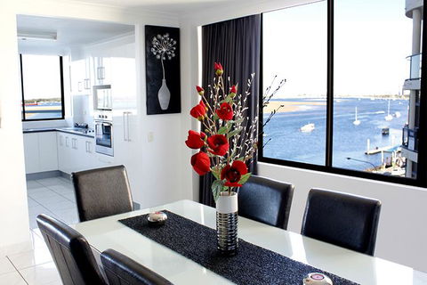 Beaconlea - Accommodation Gold Coast 10