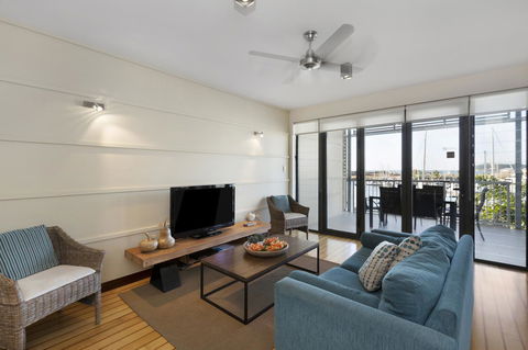 Boathouse Port Of Airlie - 1 Gold Coast 1