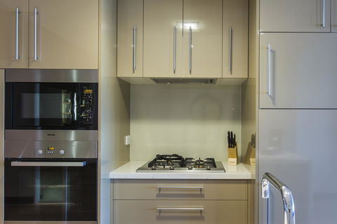 Boathouse Port Of Airlie - 1 Gold Coast 7