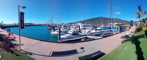 Boathouse Port Of Airlie - 1 Gold Coast 26