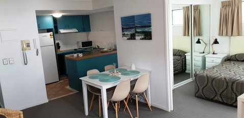 Surfers Beach Resort 2 - Accommodation Gold Coast 13