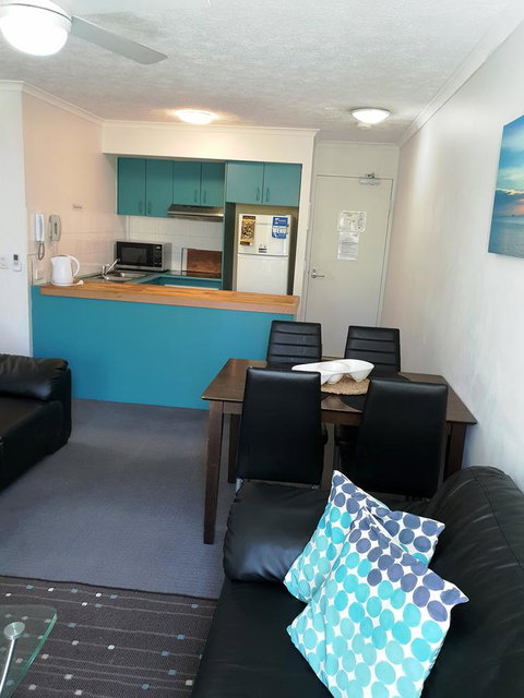 Surfers Beach Resort 2 - Accommodation Gold Coast 30