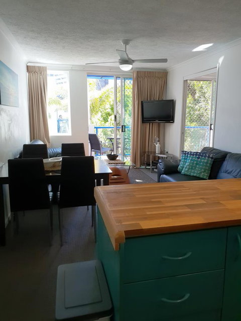 Surfers Beach Resort 2 - Accommodation Gold Coast 29
