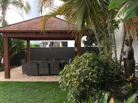 Burleigh Palms Holiday Apartments - Gold Coast 4U 22