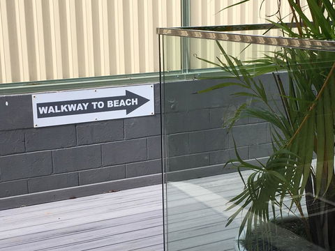 Burleigh Palms Holiday Apartments - Gold Coast 4U 11