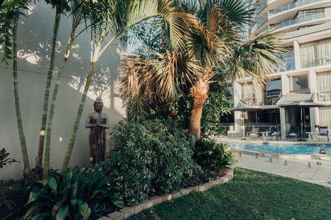 Burleigh Palms Holiday Apartments - Gold Coast 4U 37