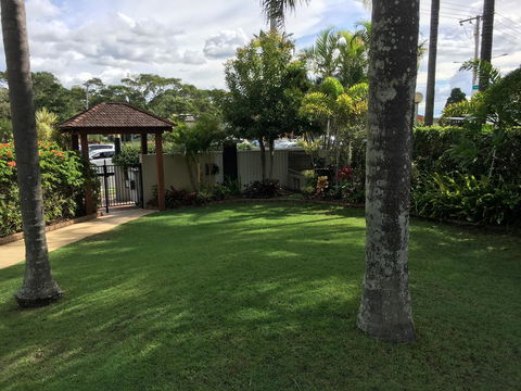 Burleigh Palms Holiday Apartments - Gold Coast 4U 21