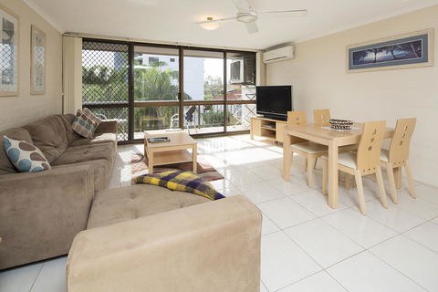 Burleigh Palms Holiday Apartments - Gold Coast 4U 15