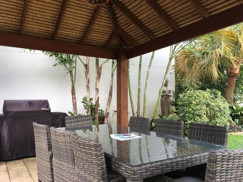 Burleigh Palms Holiday Apartments - Gold Coast 4U 23