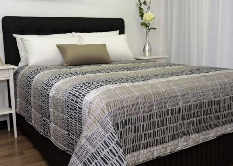 Burleigh Palms Holiday Apartments - Gold Coast 4U 1