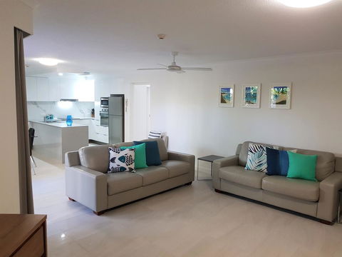 Markham Court - Gold Coast 4U 8
