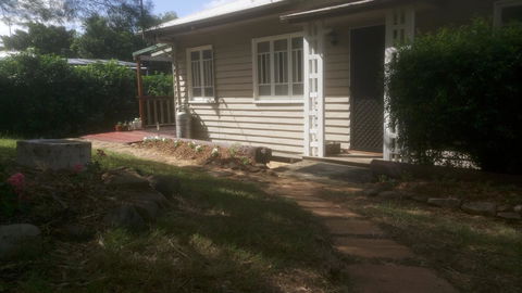Boonah Cottage - 1 Gold Coast 5