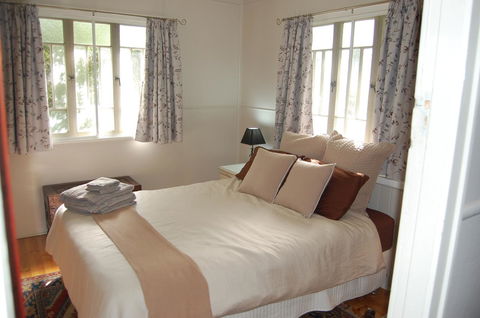 Boonah Cottage - 1 Gold Coast 6