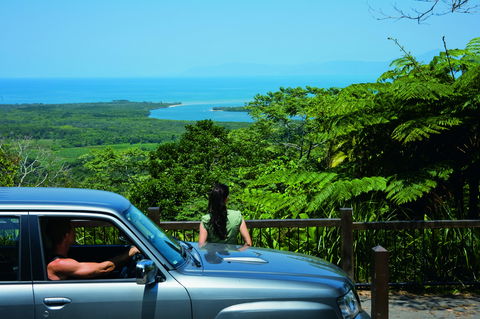 Martinique On Macrossan - Accommodation Gold Coast 26