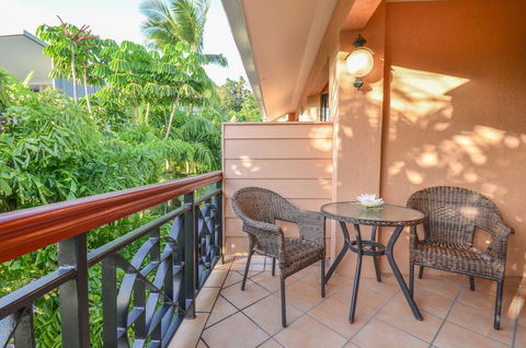 Martinique On Macrossan - Accommodation Gold Coast 7