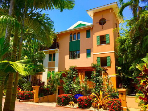 Martinique On Macrossan - Accommodation Gold Coast 0
