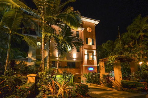 Martinique On Macrossan - Accommodation Gold Coast 20