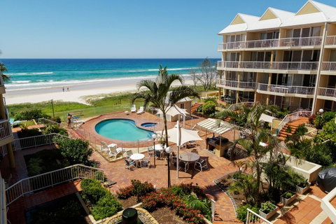 Crystal Beachfront Apartments - Accommodation Gold Coast 33