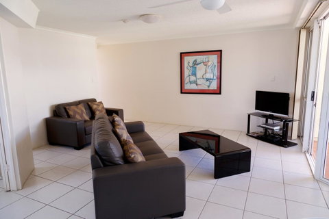 Crystal Beachfront Apartments - Accommodation Gold Coast 27