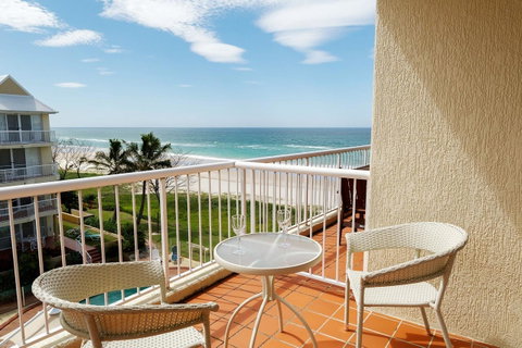 Crystal Beachfront Apartments - Accommodation Gold Coast 25