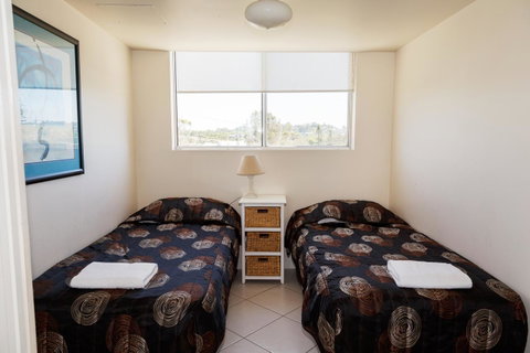 Crystal Beachfront Apartments - Accommodation Gold Coast 26
