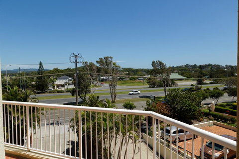 Crystal Beachfront Apartments - Accommodation Gold Coast 23