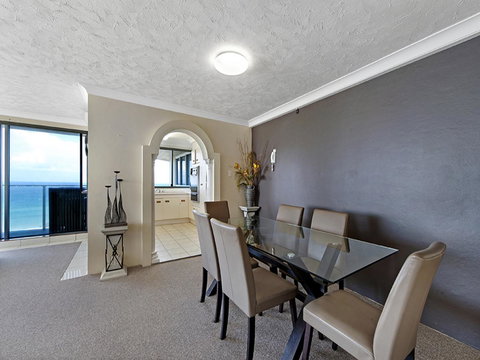 Surf 150 - Accommodation Gold Coast 10