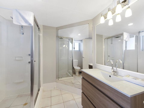 Surf 150 - Accommodation Gold Coast 35