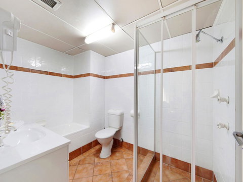 Surf 150 - Accommodation Gold Coast 25