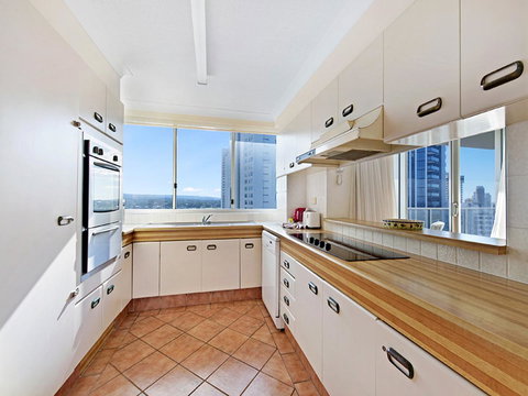 Surf 150 - Accommodation Gold Coast 22