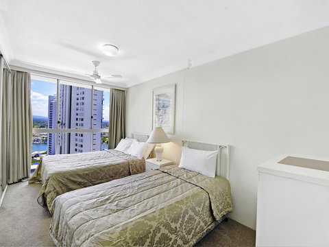 Surf 150 - Accommodation Gold Coast 17